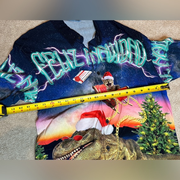Christmas cat & dinosaur Hawaiian shirt - Picture 3 of 5